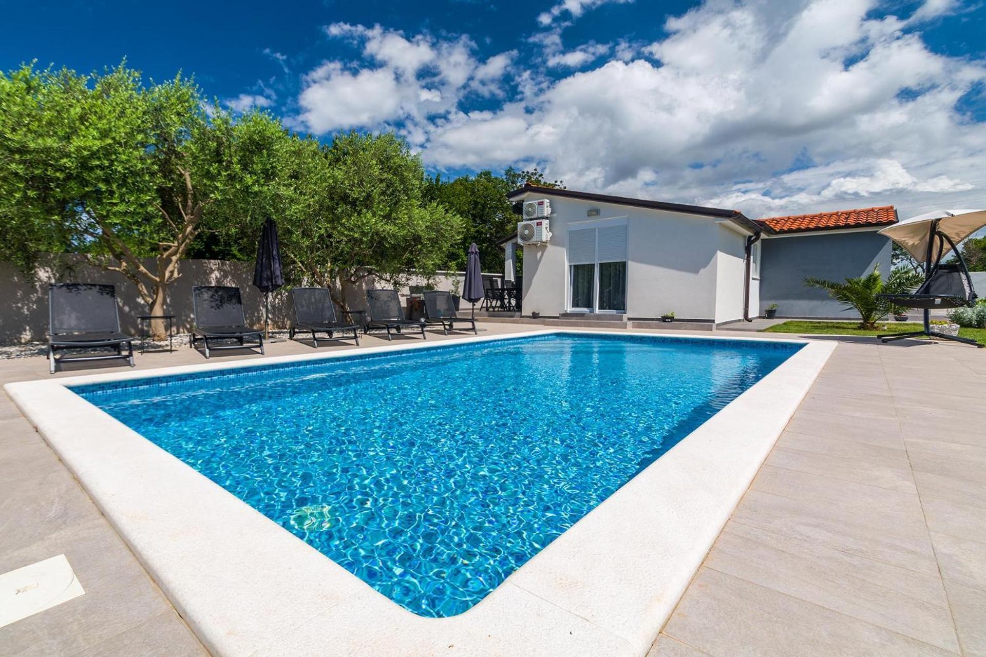 Villa Kuca Za Odmor Lilly Pula Exterior foto